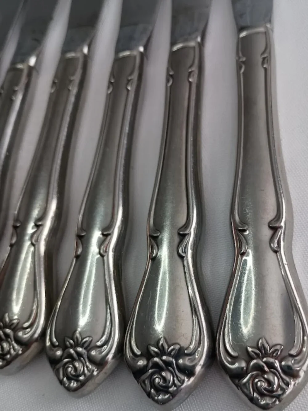 Oneida Arbor Rose set of 10 Dinner Knives Stainless Flatware